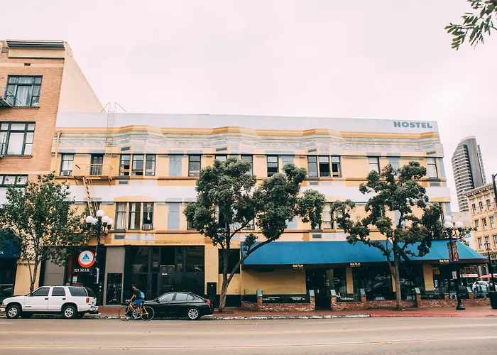 Hi San Diego Downtown Hostel